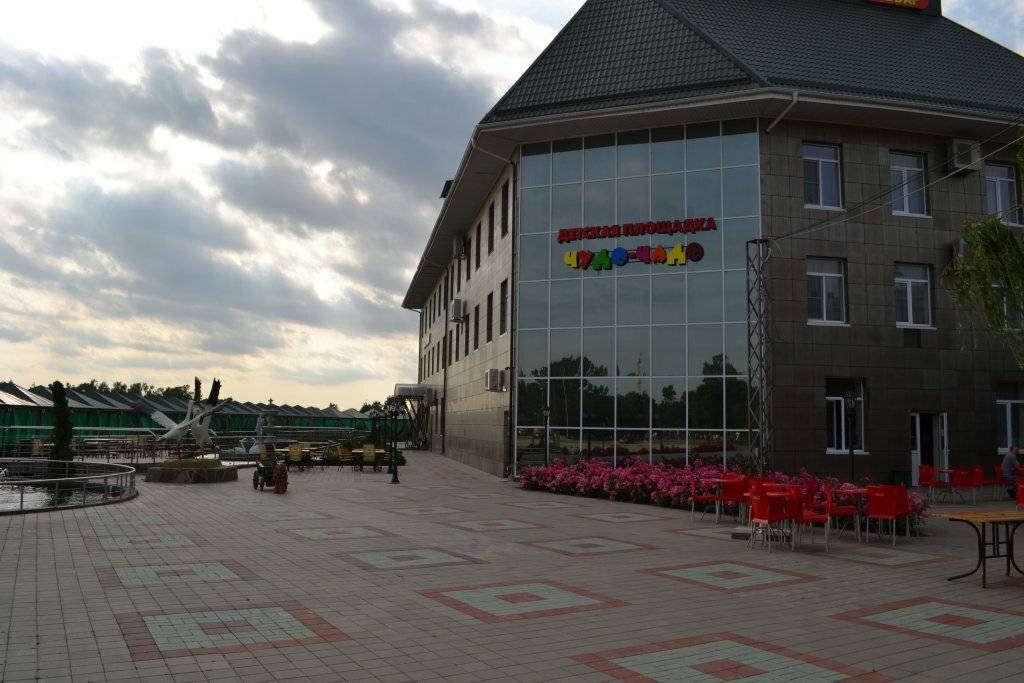 Фото Парк-Отеля Уют Славянск-на-Кубани 16